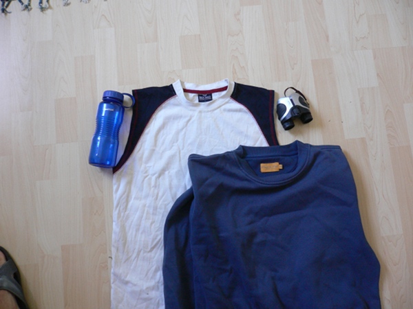 Bottle, mikina, t-shirt